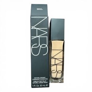 NARS Natural Radiant Longwear Full Coverage Foundation - MEDIUM 2 SANTA FE - NEW